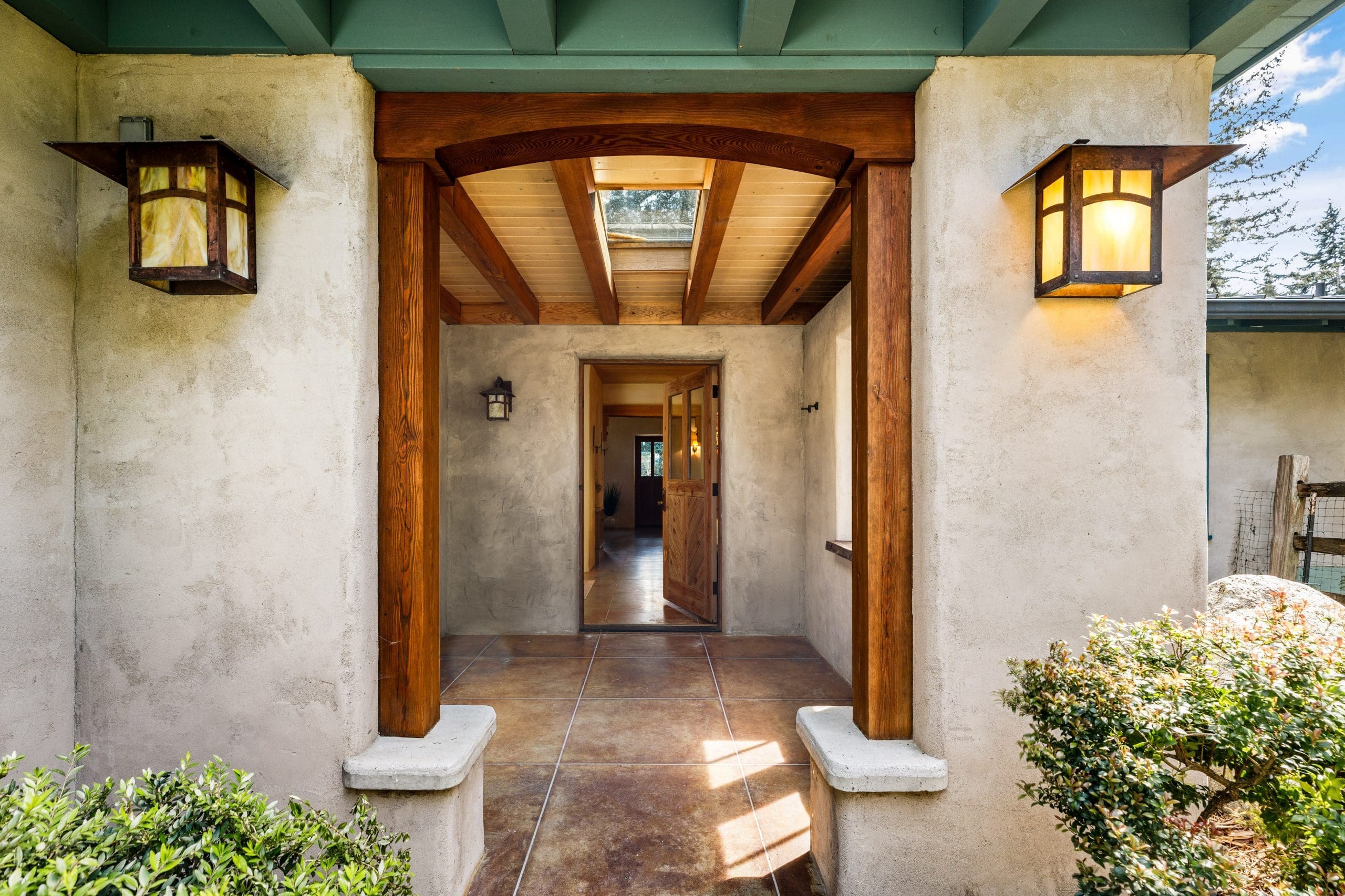 Thompson Road Residence project photo